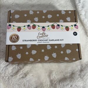 Craft creations strawberry crochet garland kit